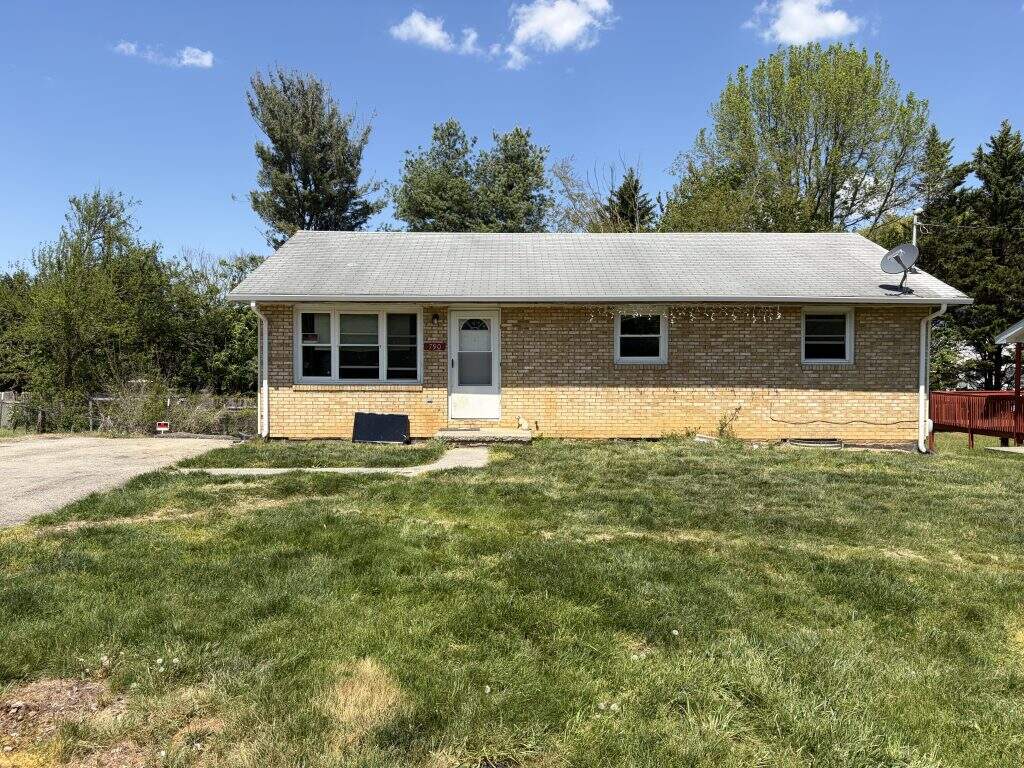 What Happens During a Free Home Evaluation in Roanoke? Banner